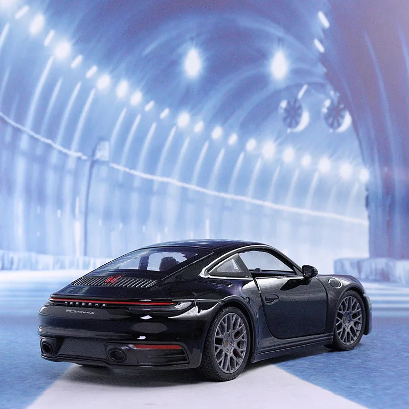 Welly 1:24 Porsche 911 Carrera 4S Sports Car White Simulation Alloy Car Model Crafts Decoration Collection Toy Tools Gift B75