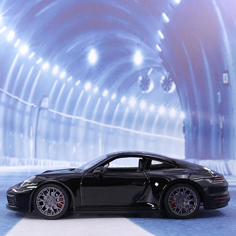 Welly 1:24 Porsche 911 Carrera 4S Sports Car White Simulation Alloy Car Model Crafts Decoration Collection Toy Tools Gift B75