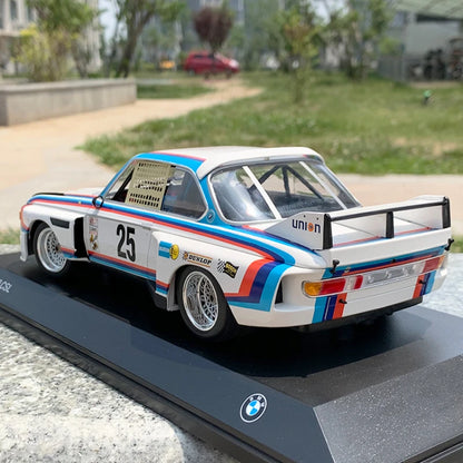 1:18 1975 BMW 3.0 CSL NO.5 High Simulation Diecast Car Metal Alloy Model Car Toys for Children Gift Collection